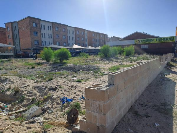 779 m² Land
