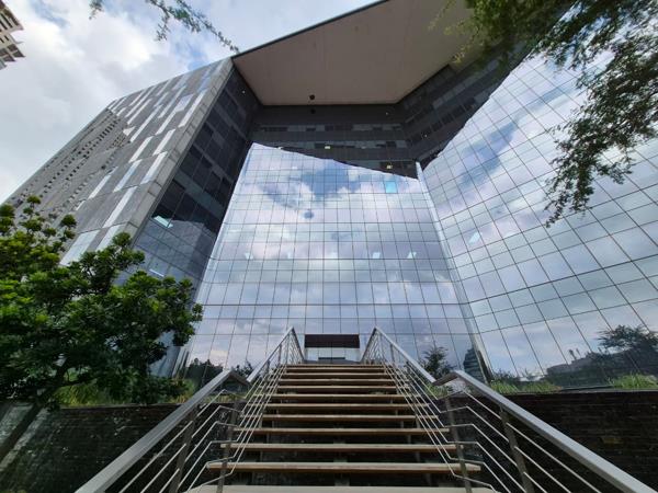 779 m² Commercial space