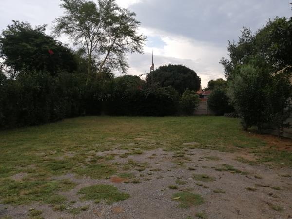 663 m² Land