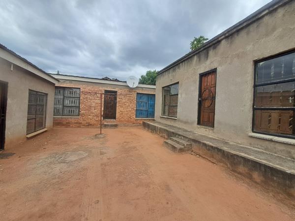 10 Bedroom House