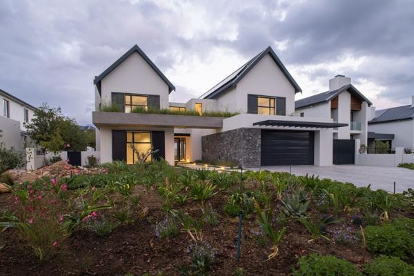 5 Bedroom House