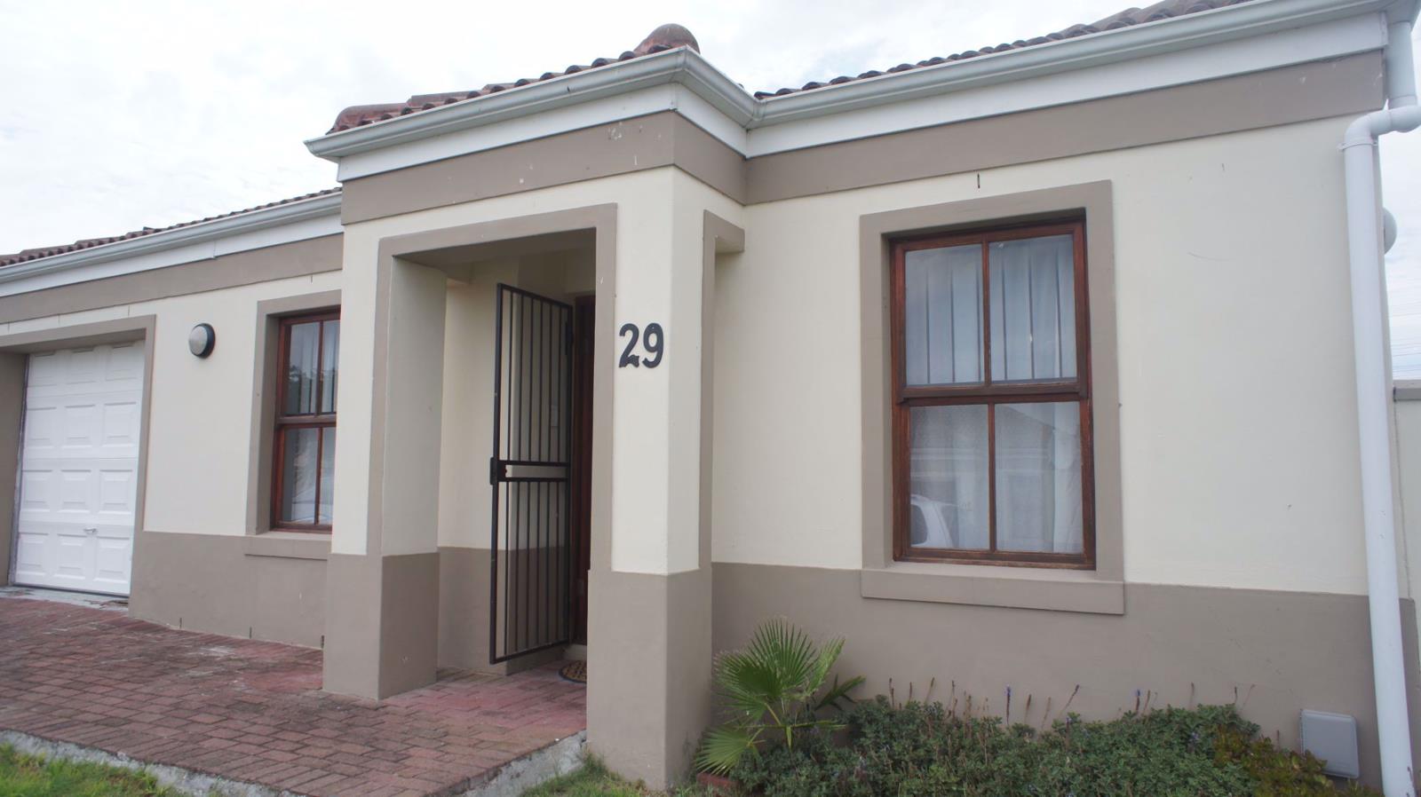 3 Bedroom House in Vredelust