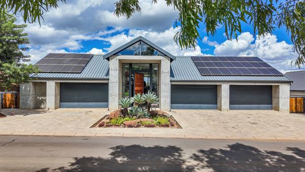 Photo of 5 Bedroom House in Sable Hills