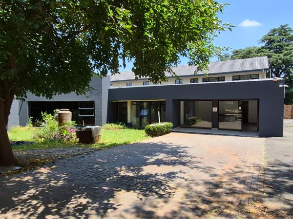 887 m² Commercial space