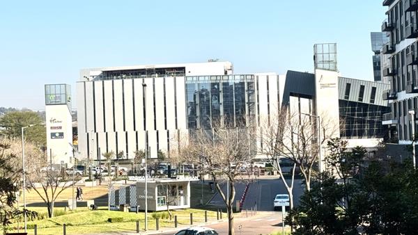 1 010 m² Office Space