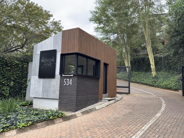 2 749 m² Land