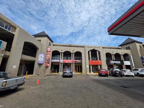 230 m² Commercial space