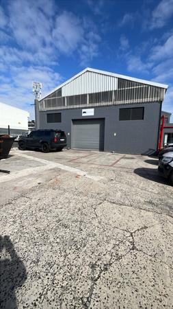 310 m² Industrial space