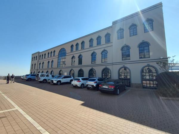 125 m² Commercial space
