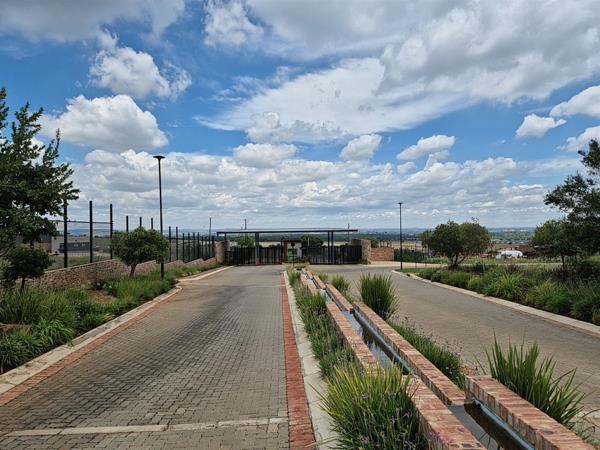 593 m² Land