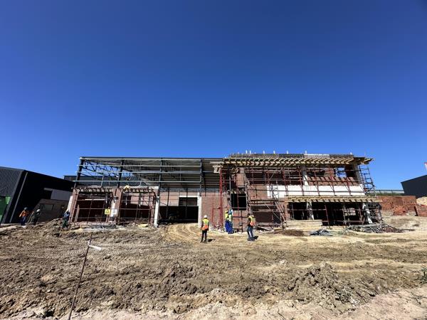 1 085 m² Industrial space