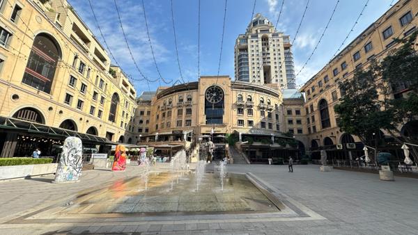 1 125 m² Office Space