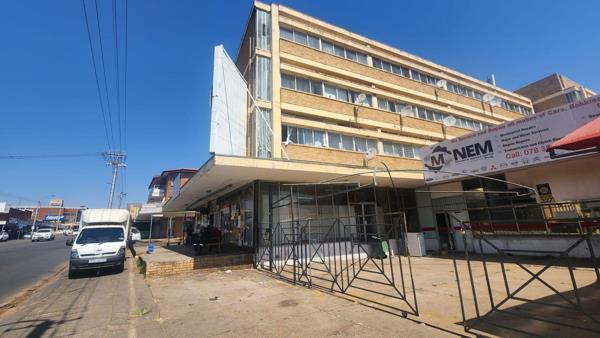 200 m² Commercial space