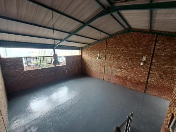271 m² Industrial space