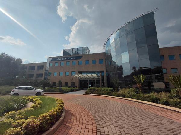 243 m² Commercial space