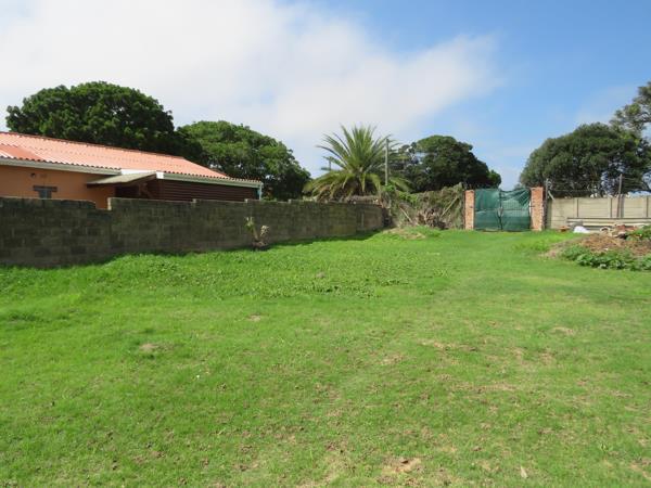1 124 m² Land