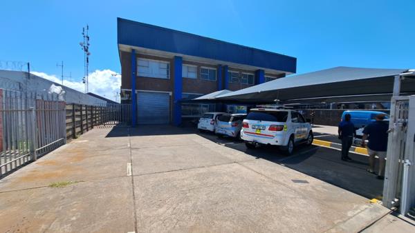 230 m² Commercial space