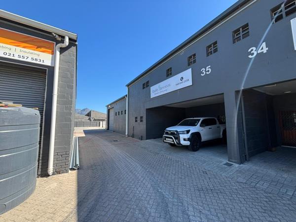 420 m² Industrial space