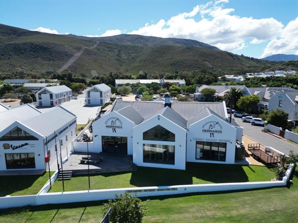 752 m² Commercial space