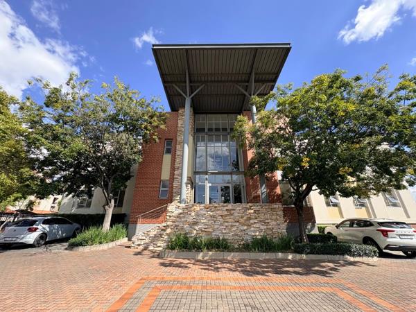 983 m² Commercial space