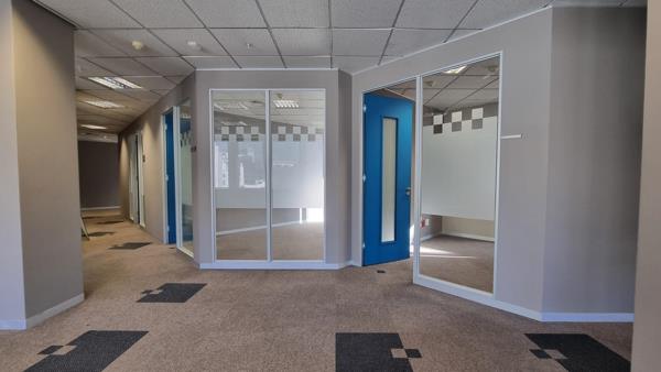 435 m² Office Space