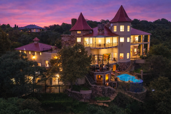 5 Bedroom House