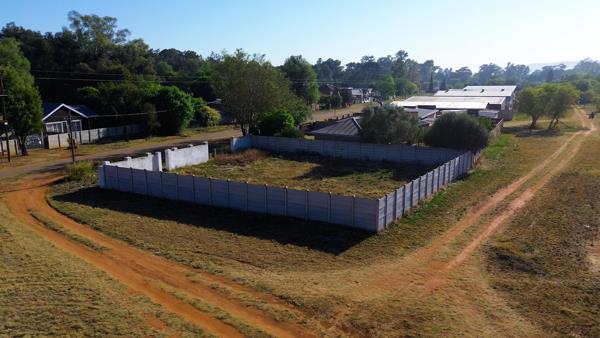 573 m² Land