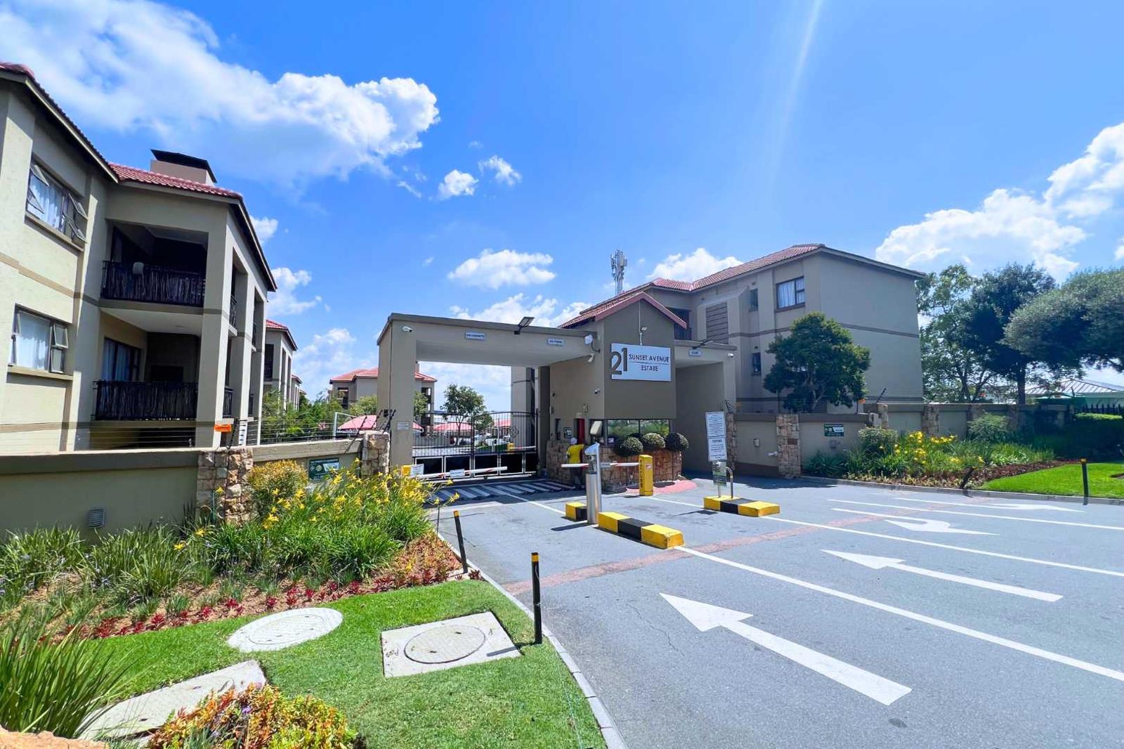 2 Bedroom Apartment in Lonehill