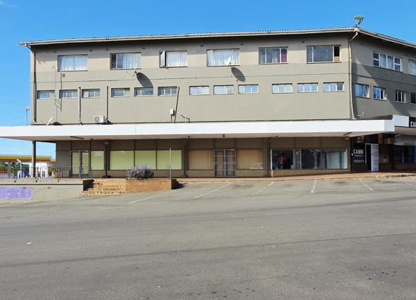 872 m² Commercial space
