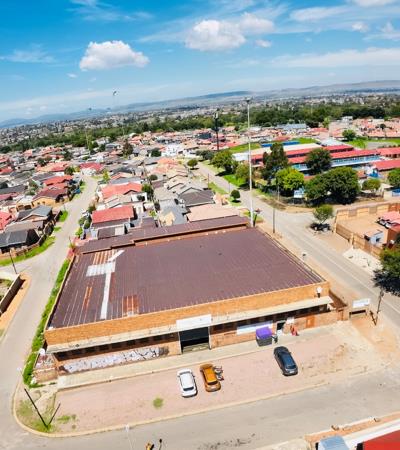 1 500 m² Commercial space