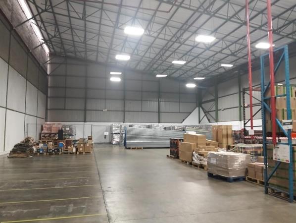 3 302 m² Industrial space