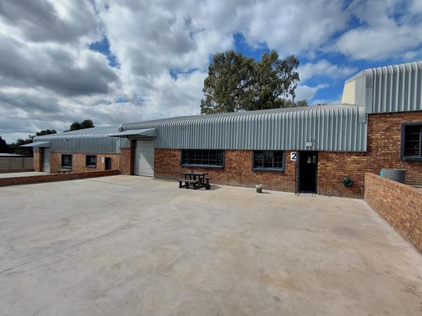 240 m² Commercial space