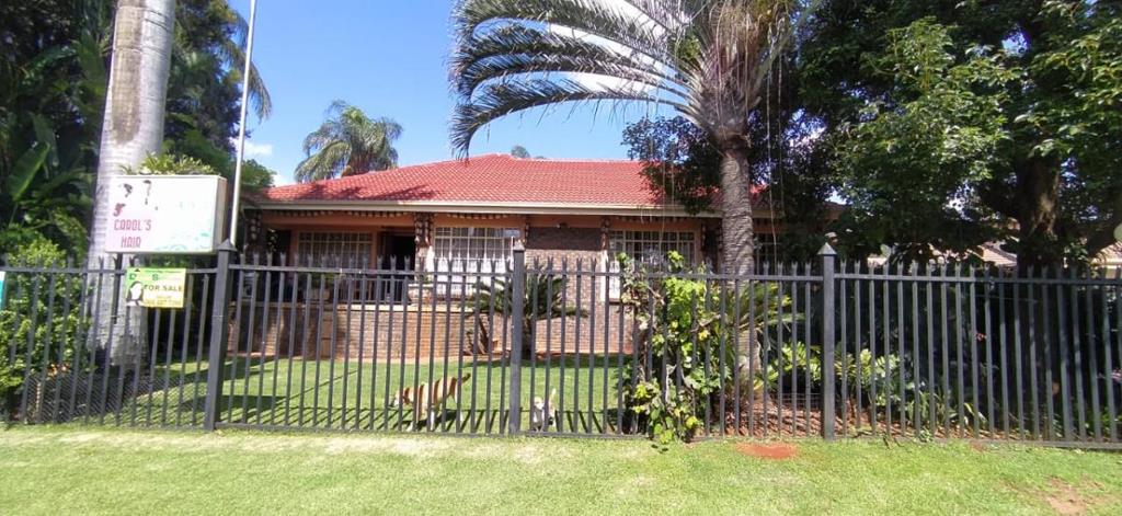 5 Bedroom House