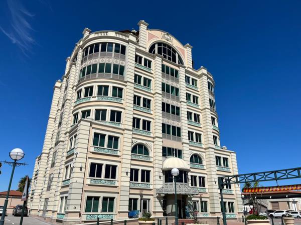 324 m² Commercial space