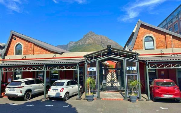 294 m² Office Space