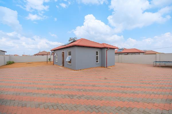 2 Bedroom House