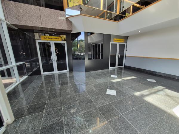 212 m² Commercial space