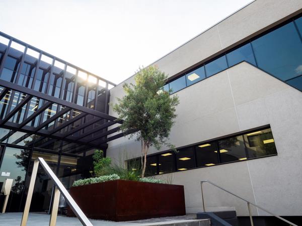 389 m² Commercial space