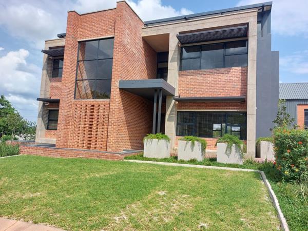 156.4 m² Commercial space