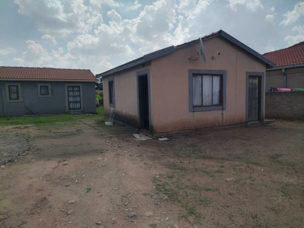 2 Bedroom House