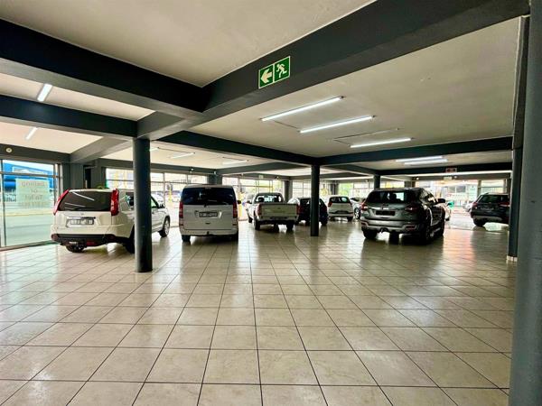 824 m² Commercial space
