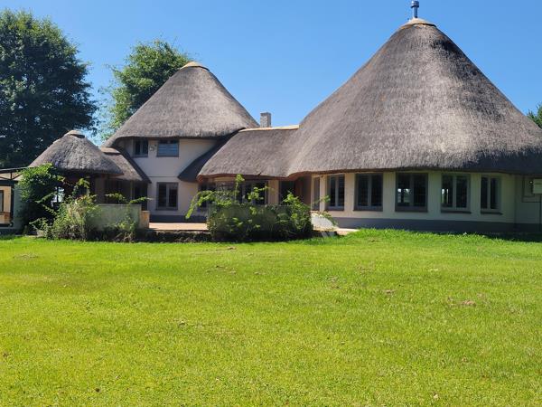 11.6 ha Smallholding
