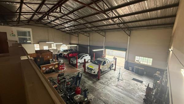 1 500 m² Commercial space