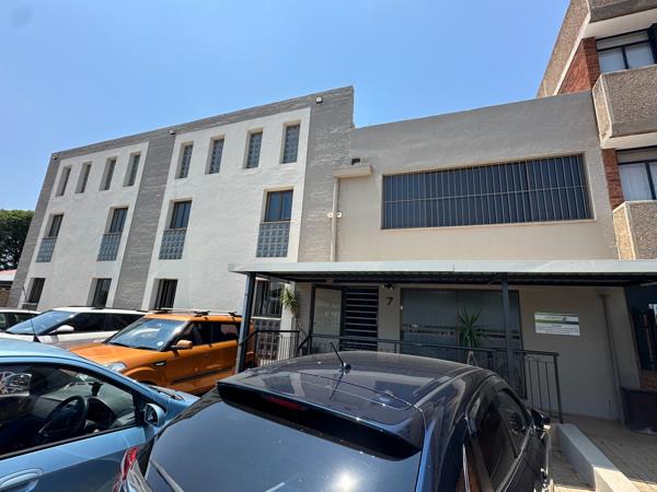 651 m² Commercial space