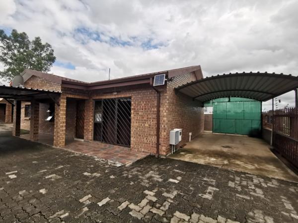 6 Bedroom Townhouse