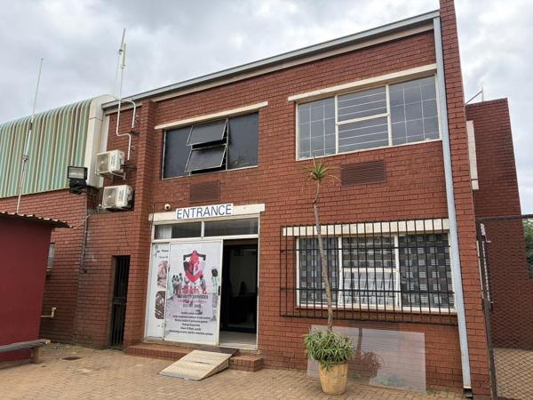 300 m² Commercial space