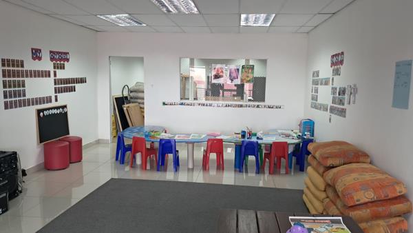 74 m² Commercial space