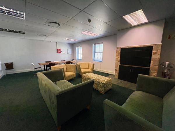 469 m² Commercial space