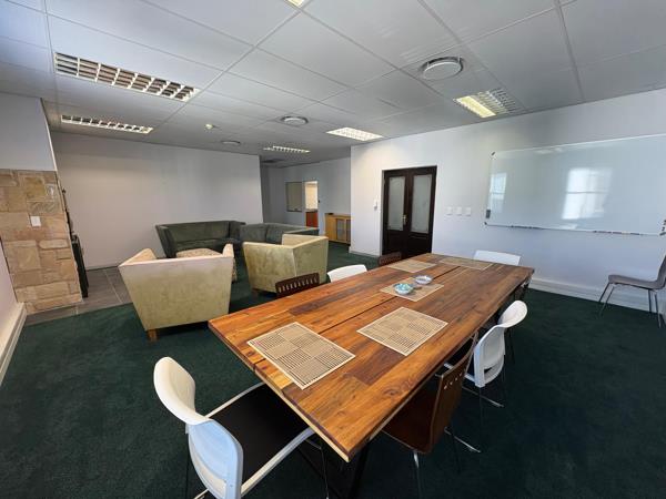 469 m² Commercial space