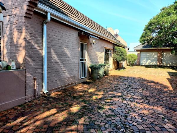 1 Bedroom Garden Cottage